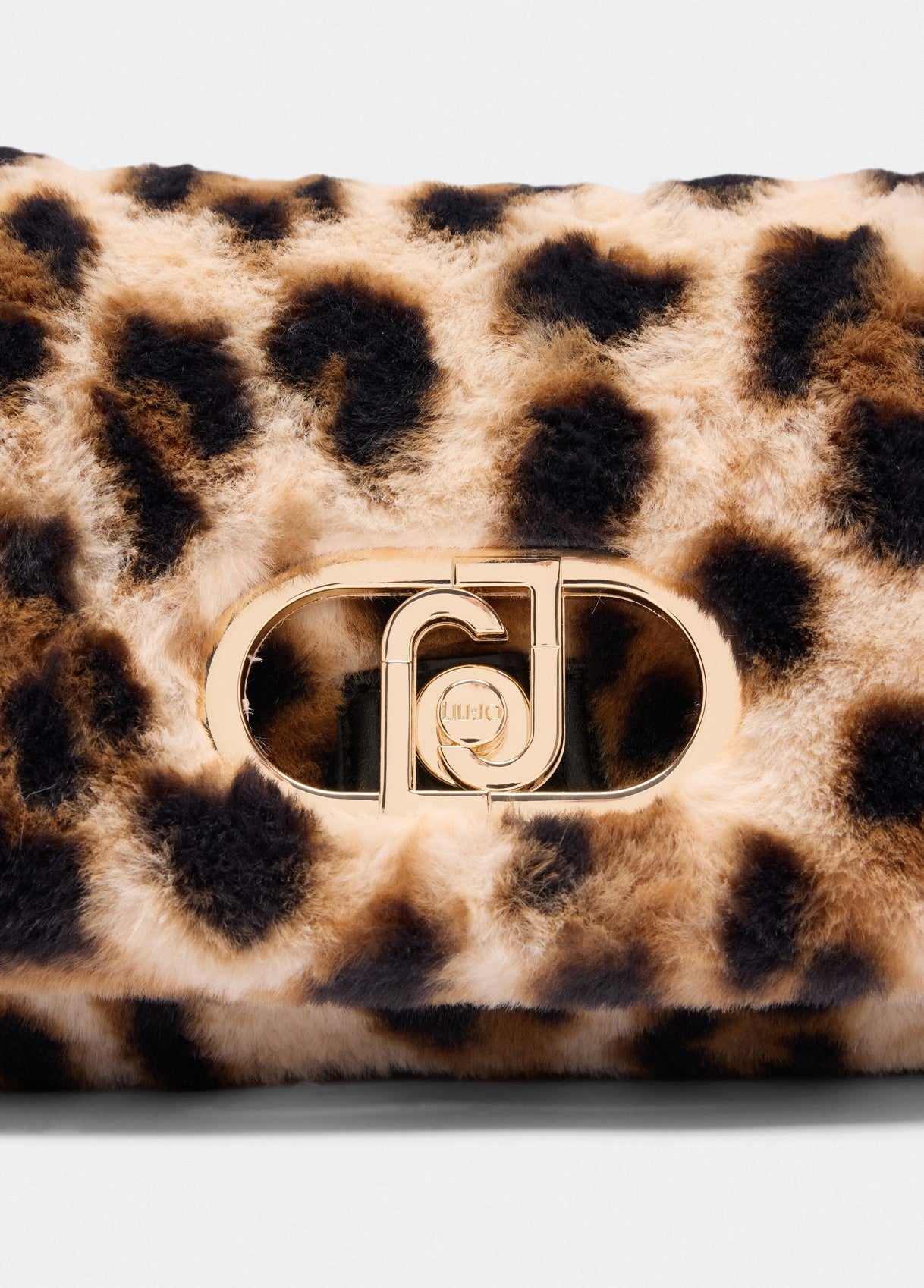 AF5138E041000047T.U.-animal print