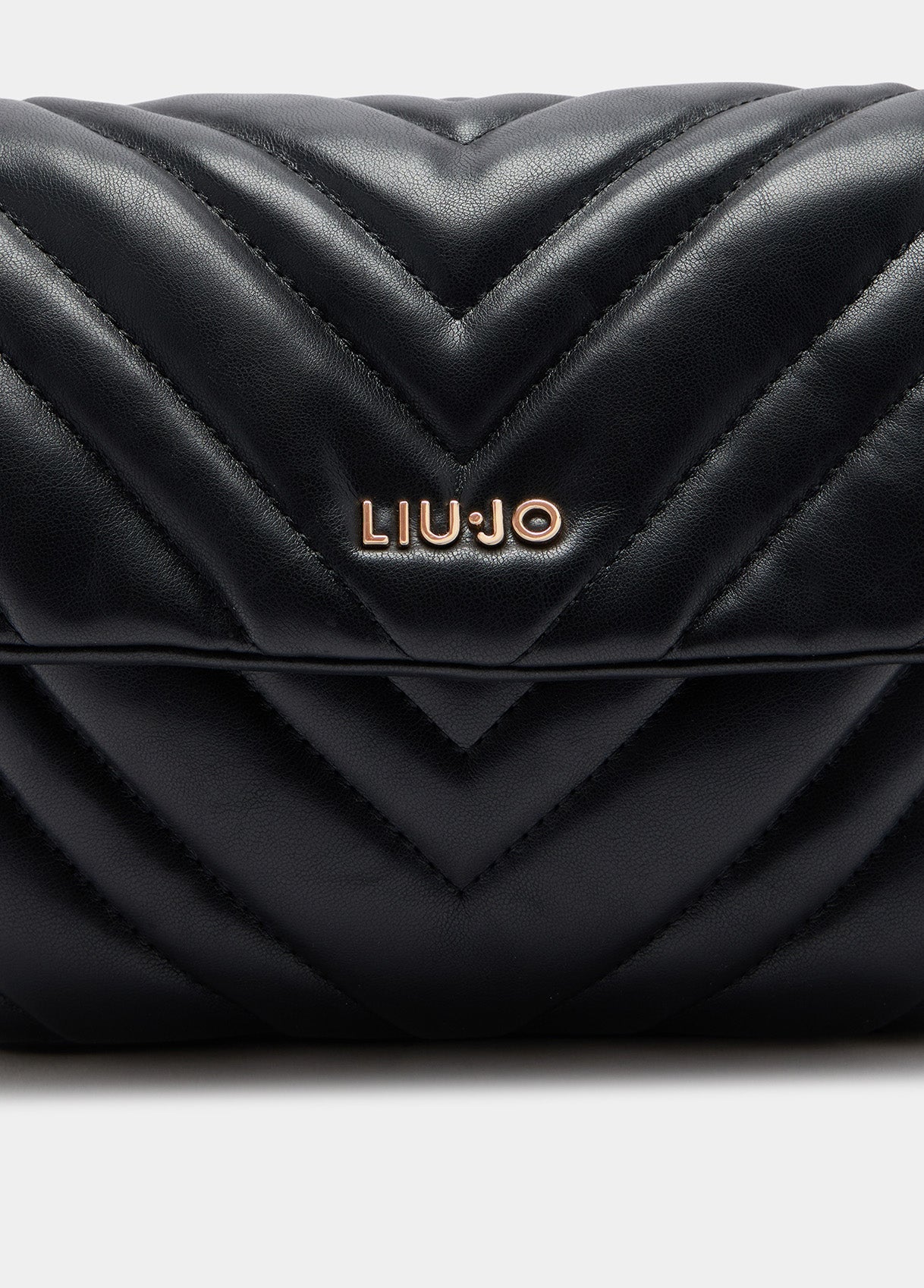 AF5188E042622222T.U.-black