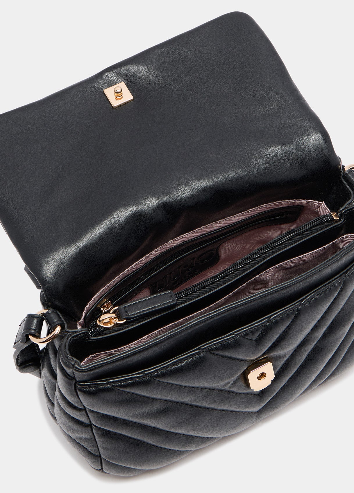 AF5188E042622222T.U.-black