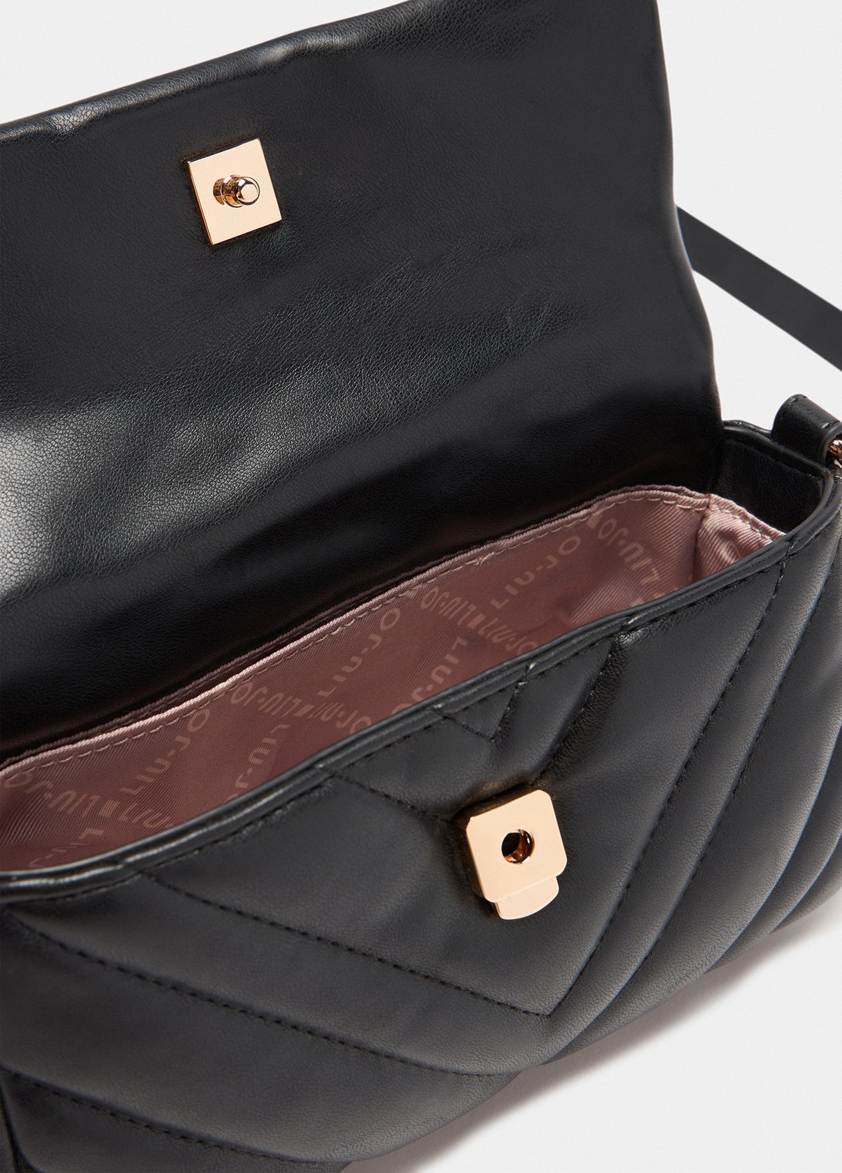 AF5190E042622222T.U.-black