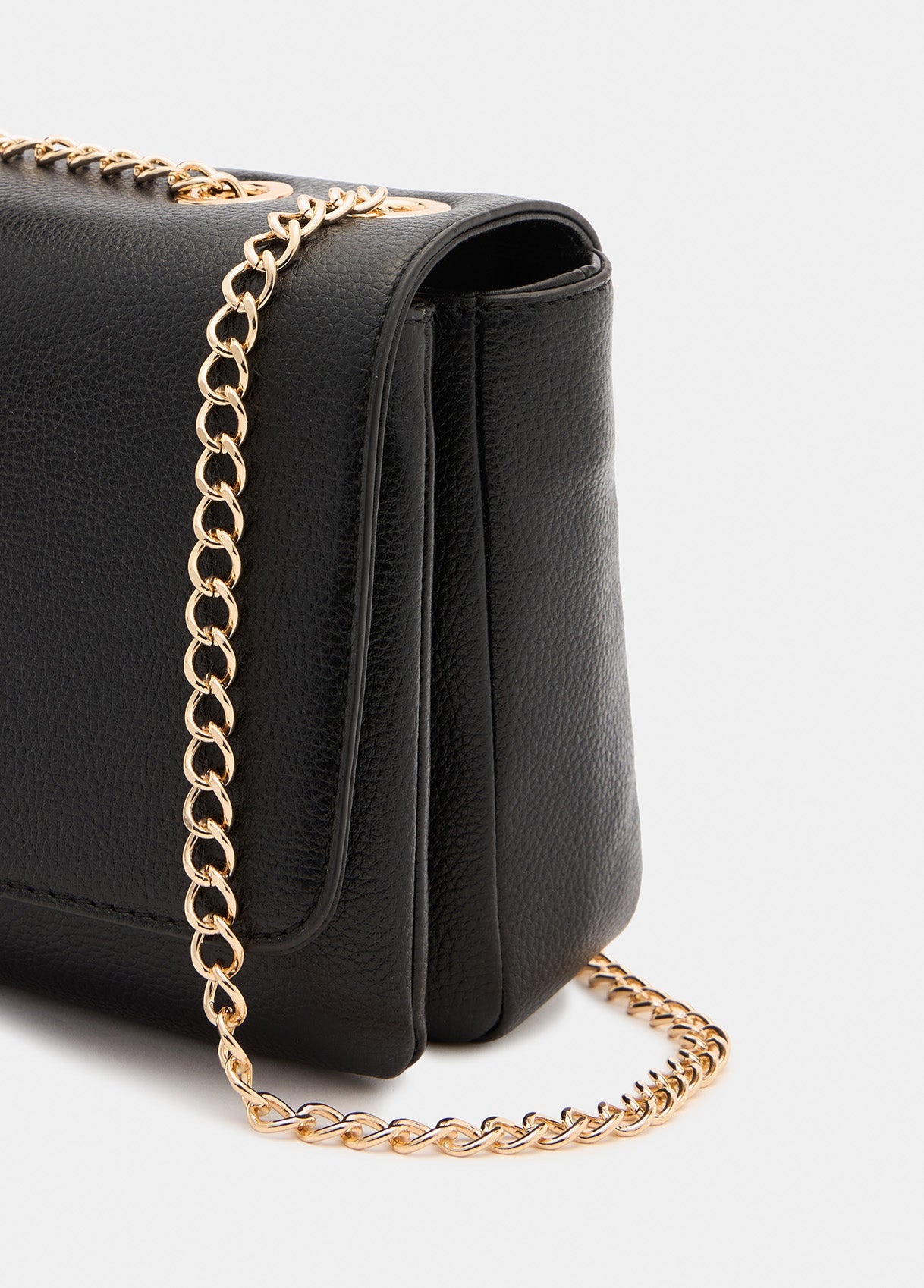 AF5199E005822222T.U.-black