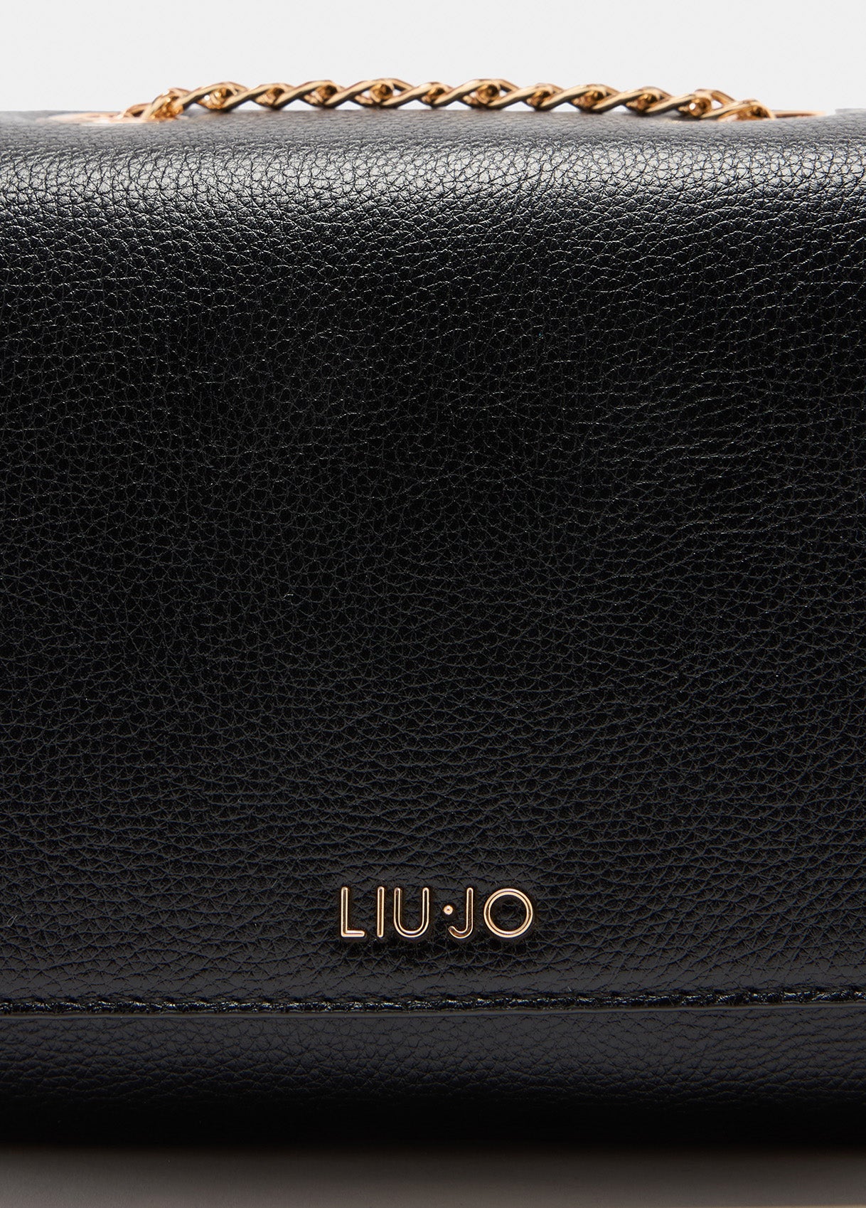 AF5199E005822222T.U.-black