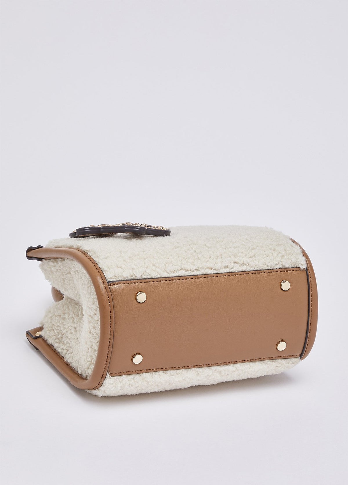AF6102E1163X0459T.U.-cream