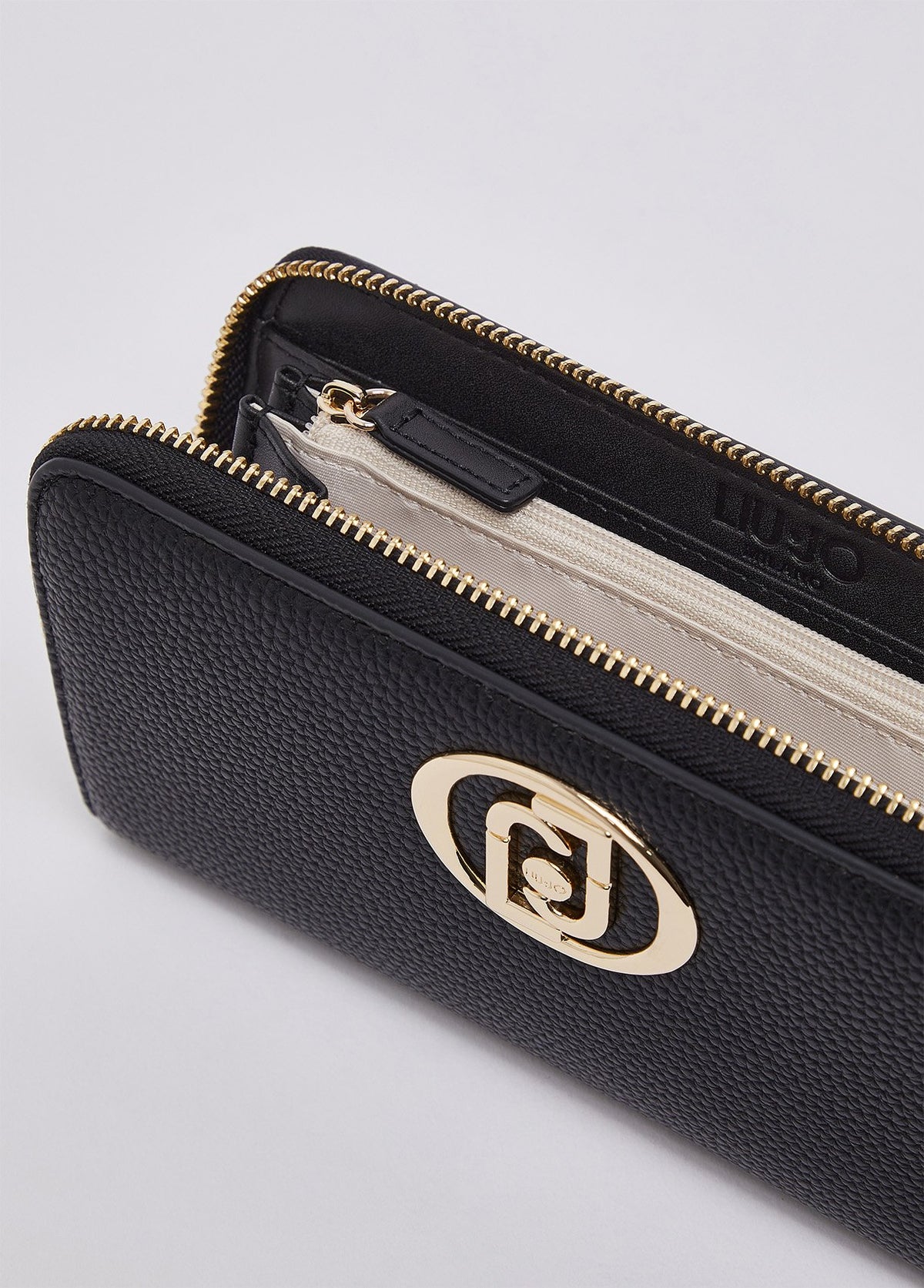 AF6105ES039B1848T.U.-black/gold