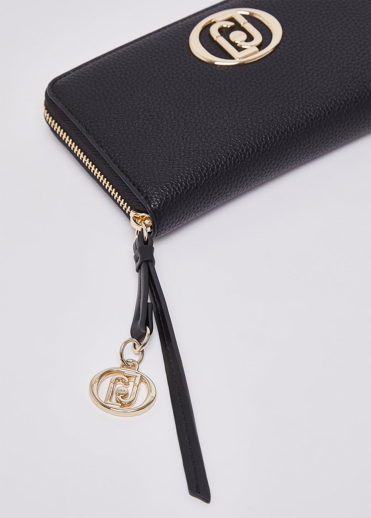 AF6105ES039B1848T.U.-black/gold