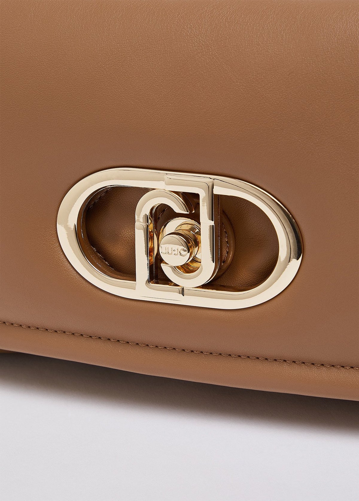 AF6148E116681140T.U.-light brown