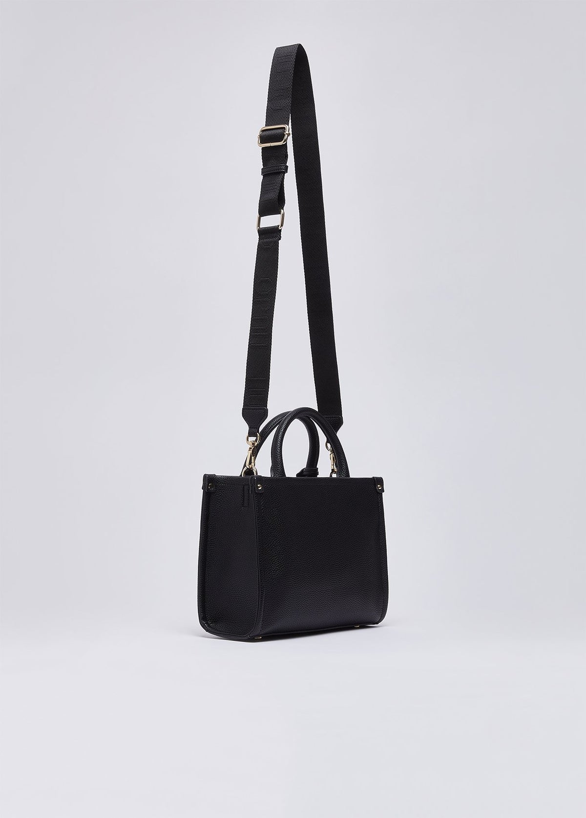 AF6192ES03922222T.U.-black