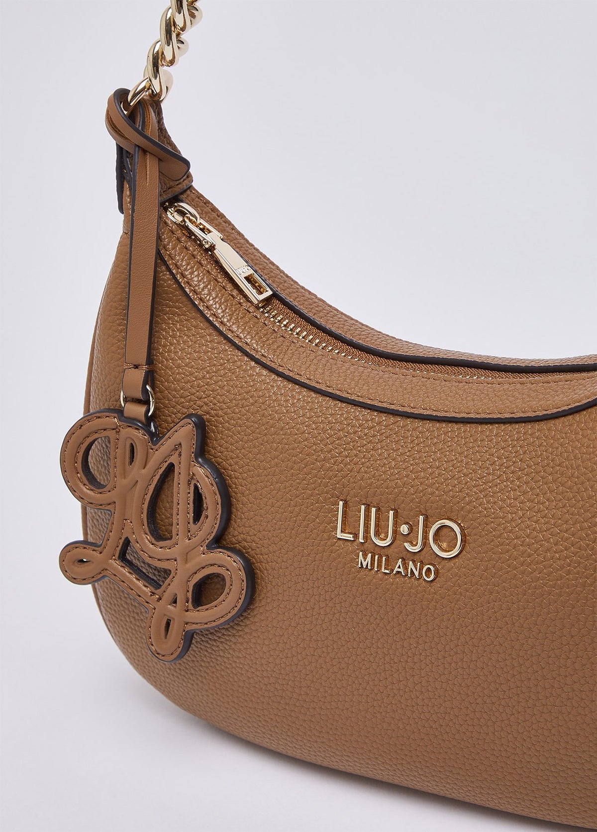 AF6207ES03981140T.U.-beige