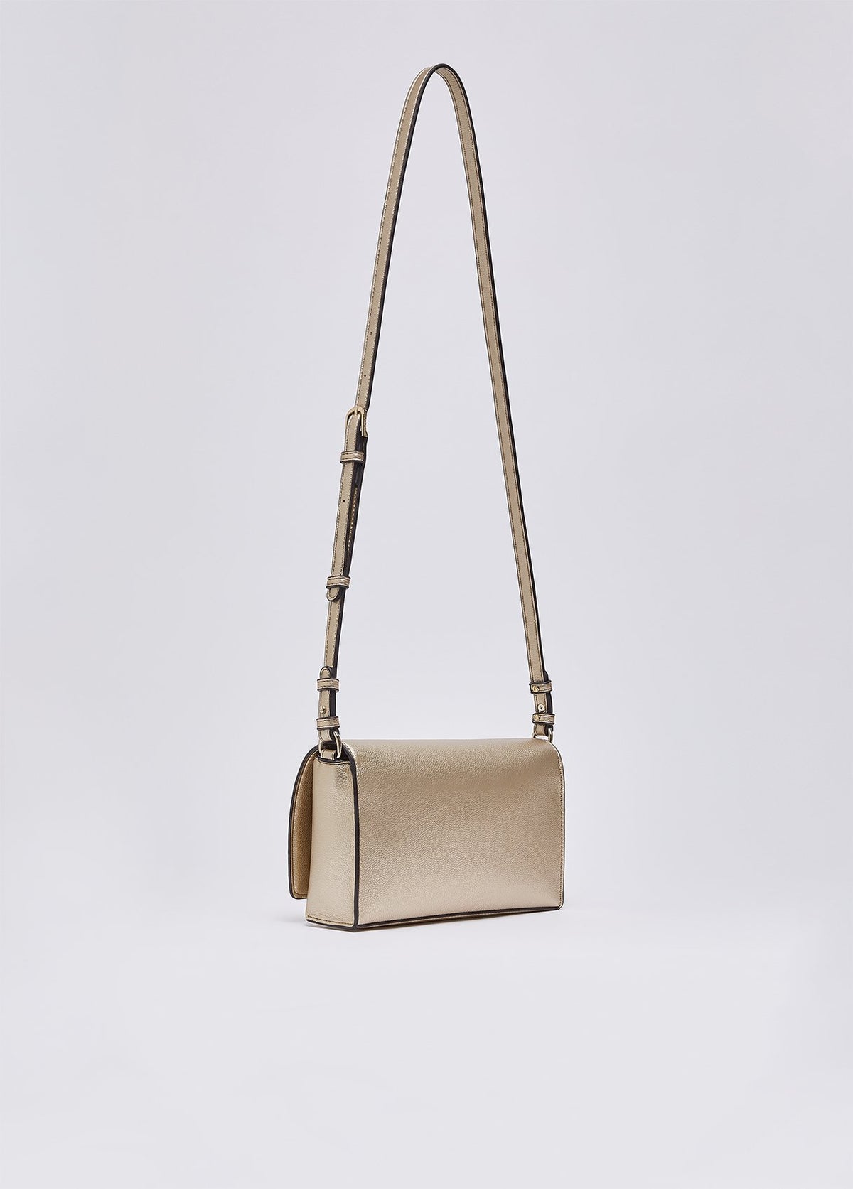 AF6224E112090048T.U.-light beige
