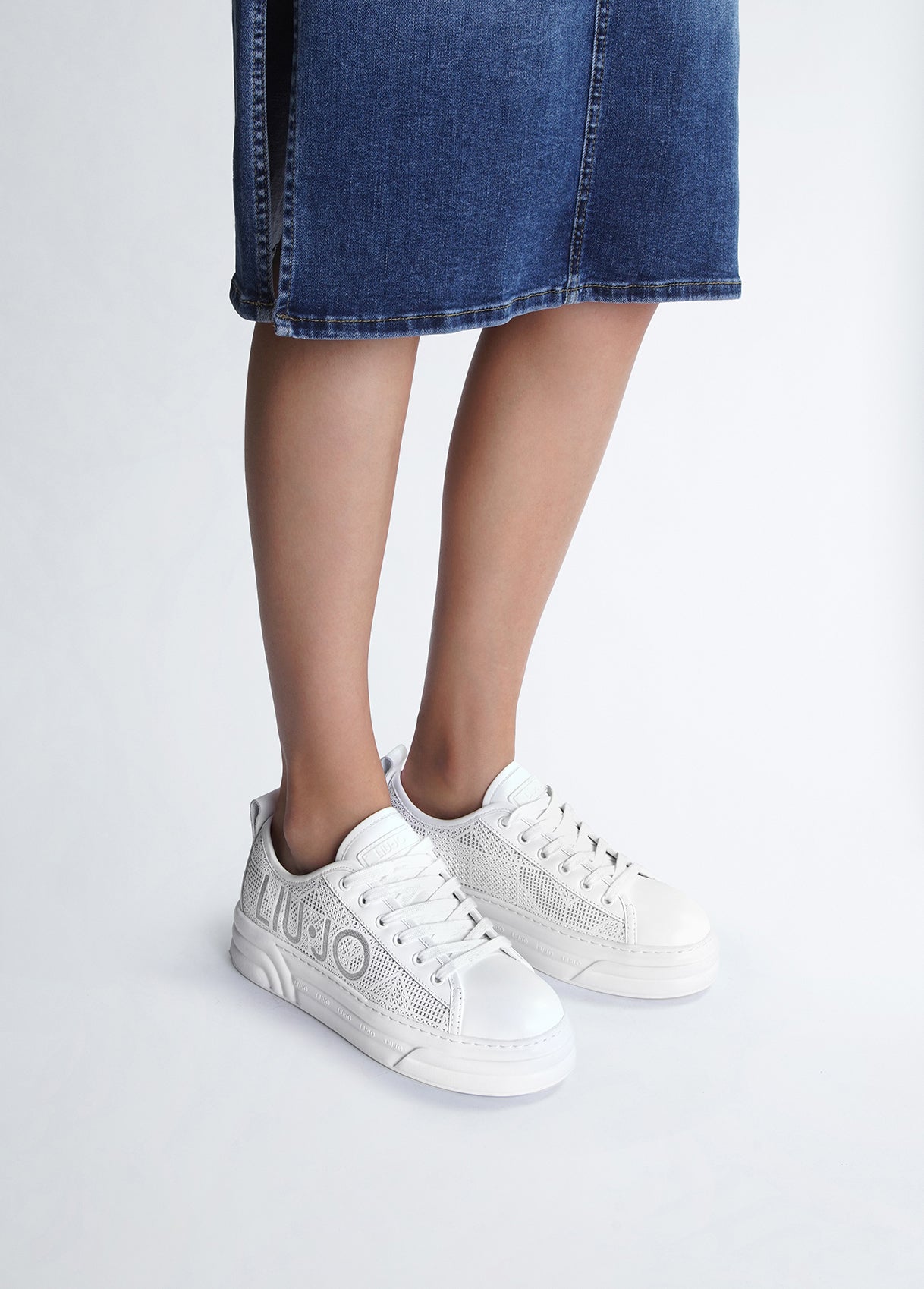 BF4031P01020111141-white