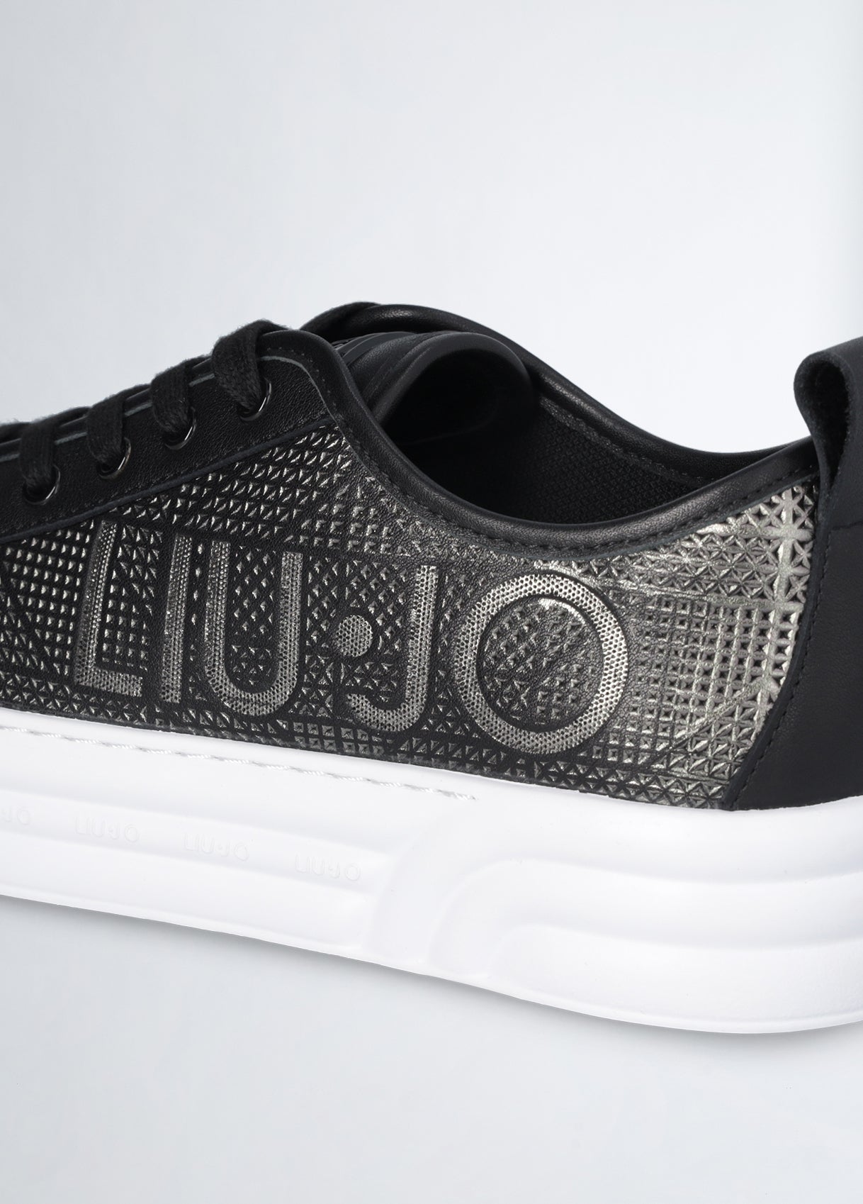 BF4031P01022222235-black