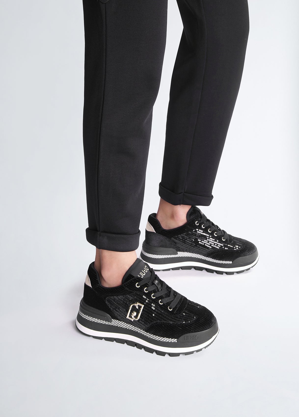 BF4053TX4322222235-black