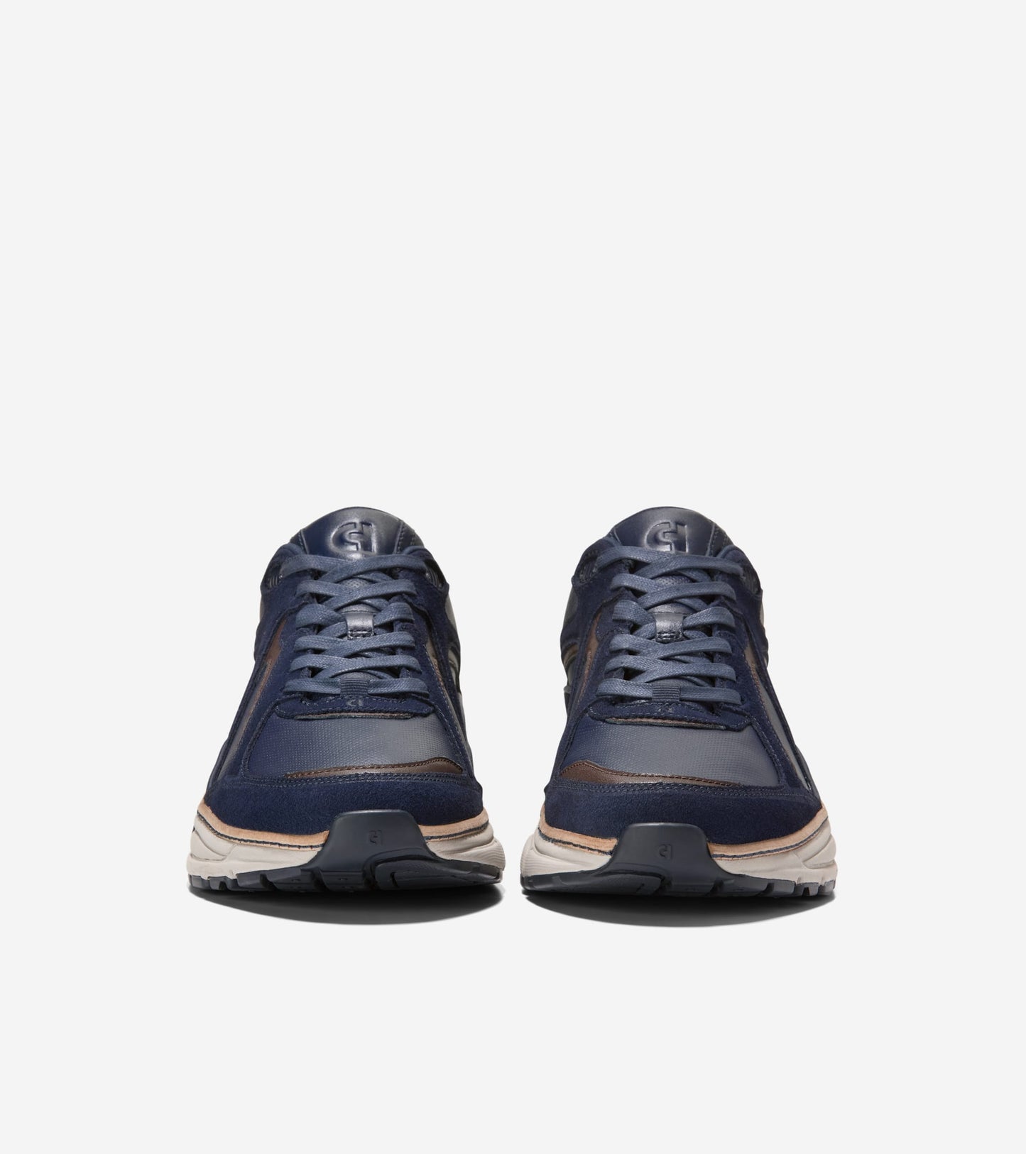 C41213:CH MIDNIGHT MOON / CH MADEIRA / DOVE