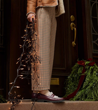 W35069:CH BLACK GARNET LEATHER