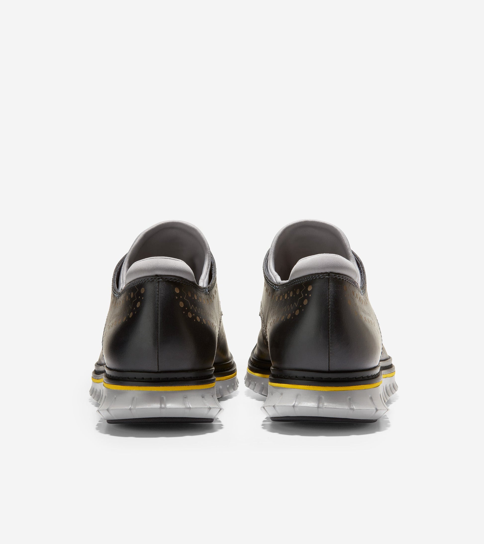 c32375-ZERØGRAND Wingtip Oxford-Turbulence-Sleet