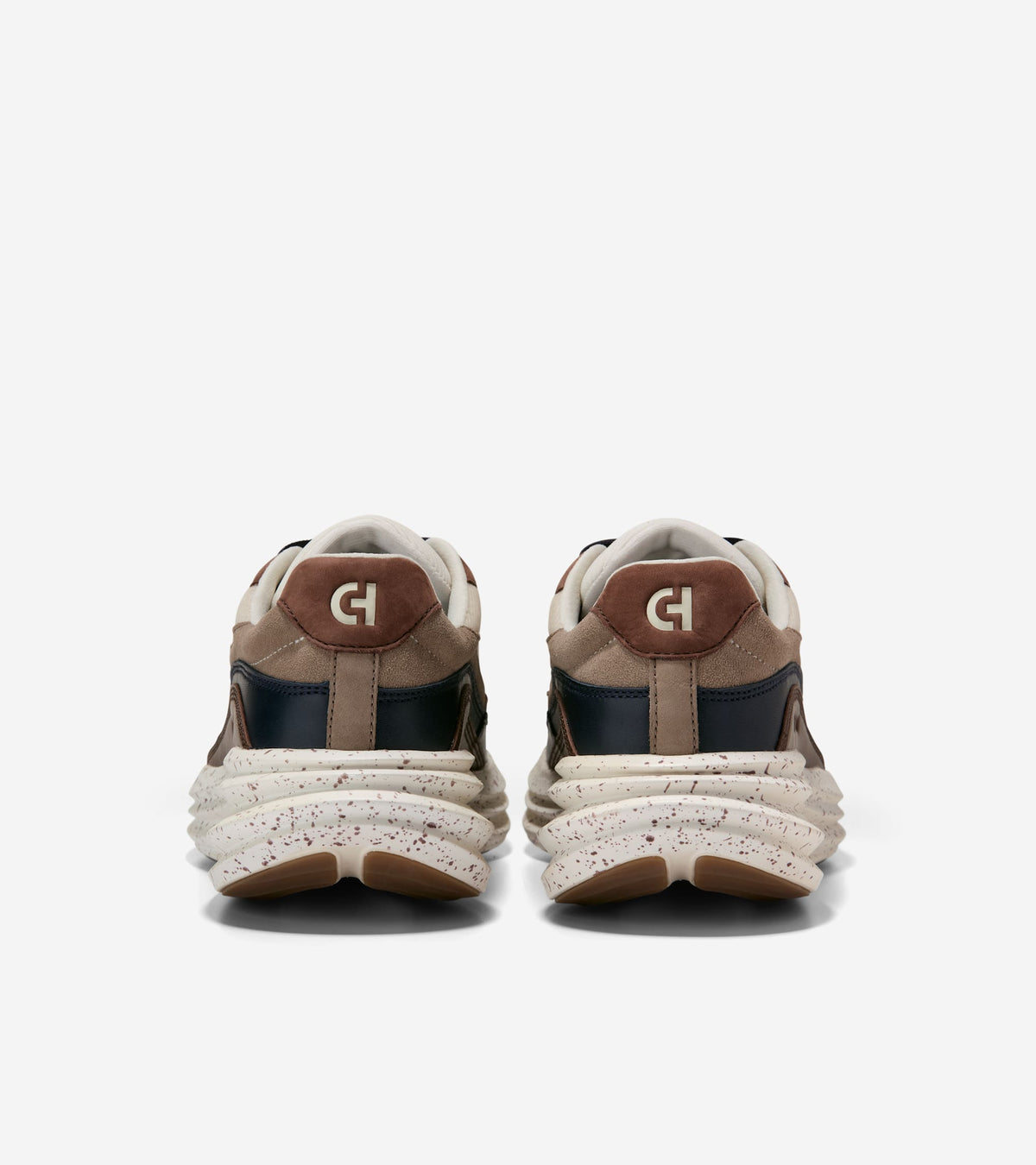 Men's ØriginalGrand Quadstar 2.0 Running Shoes - Style C46071 - Angle C