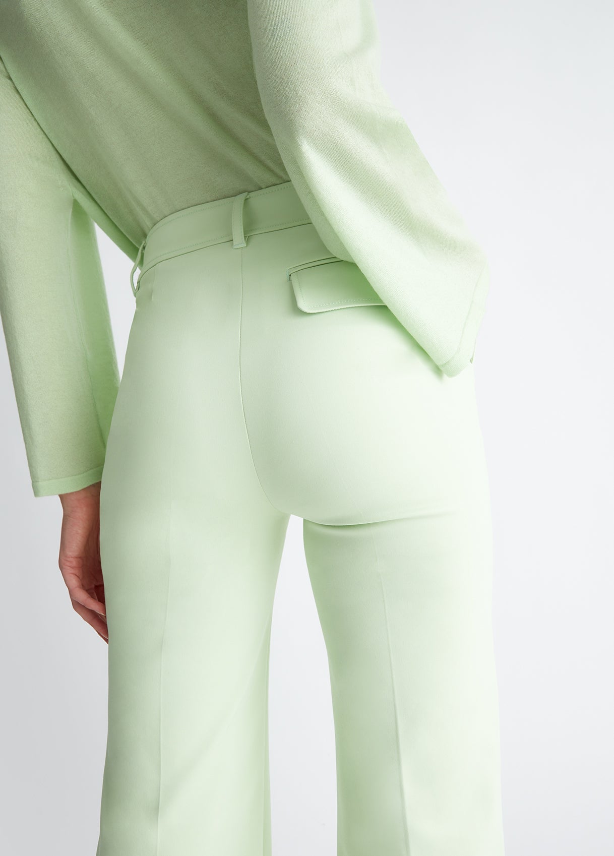 CA4126T2553X054642-mint