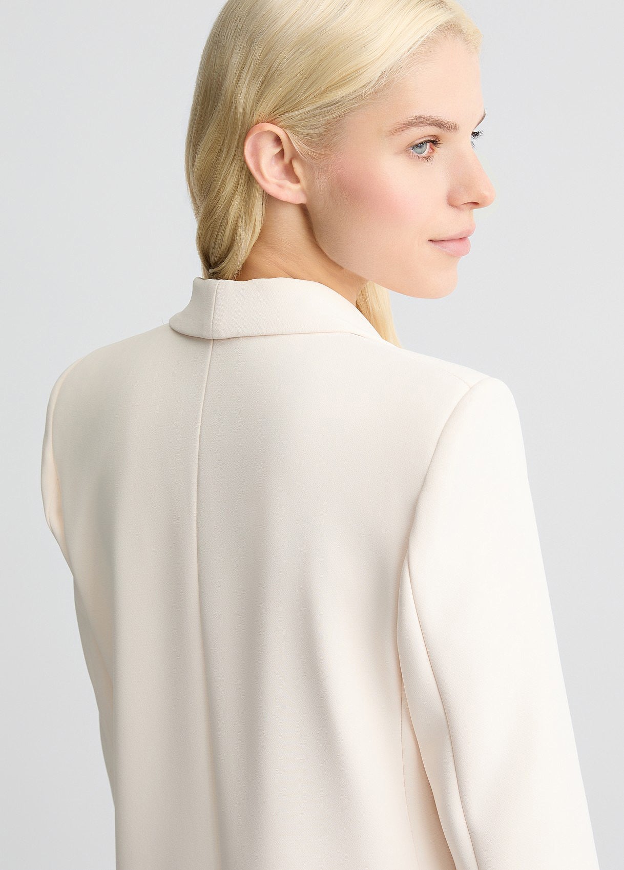 CA5075T2527X065942-cream