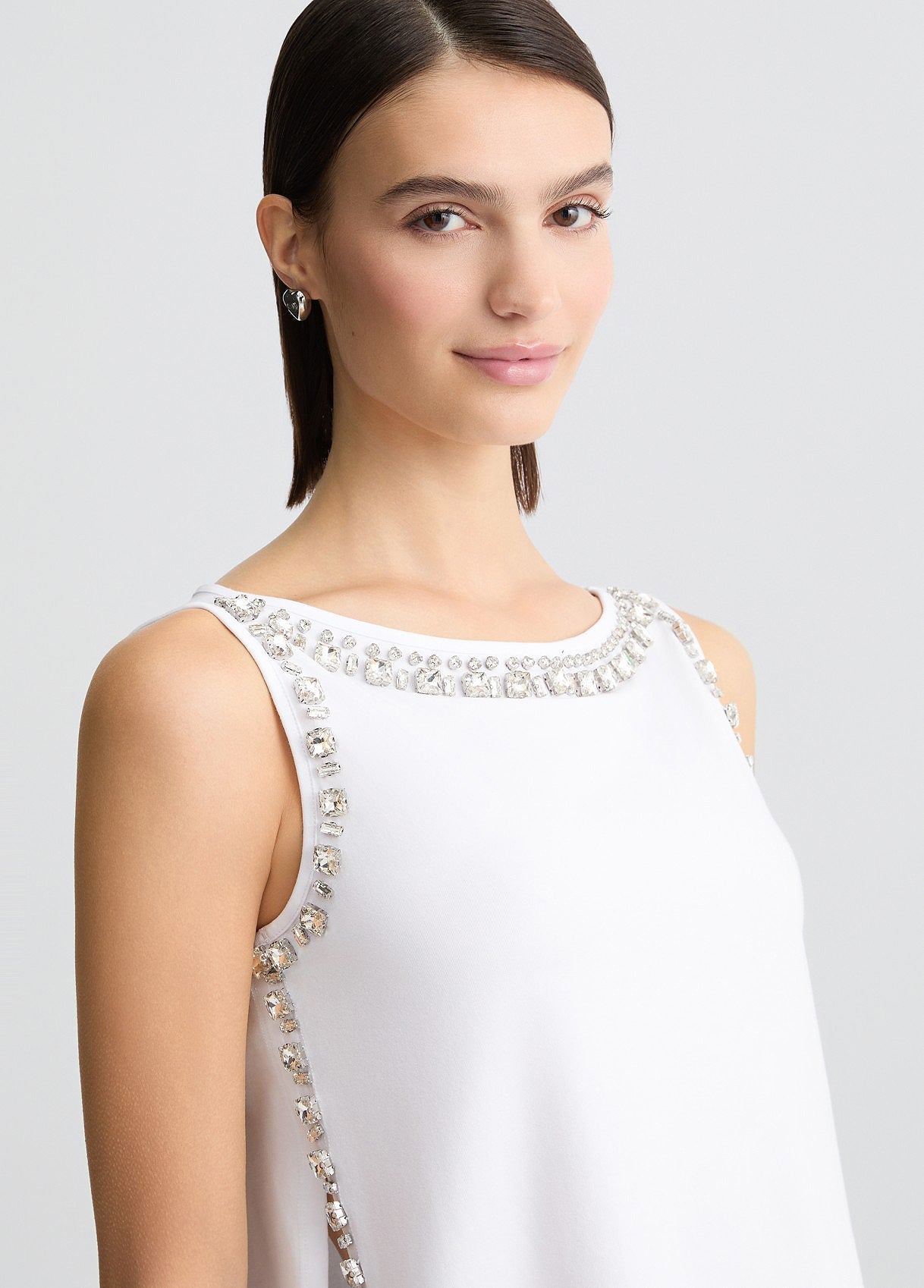 CA5311J48921111142-white