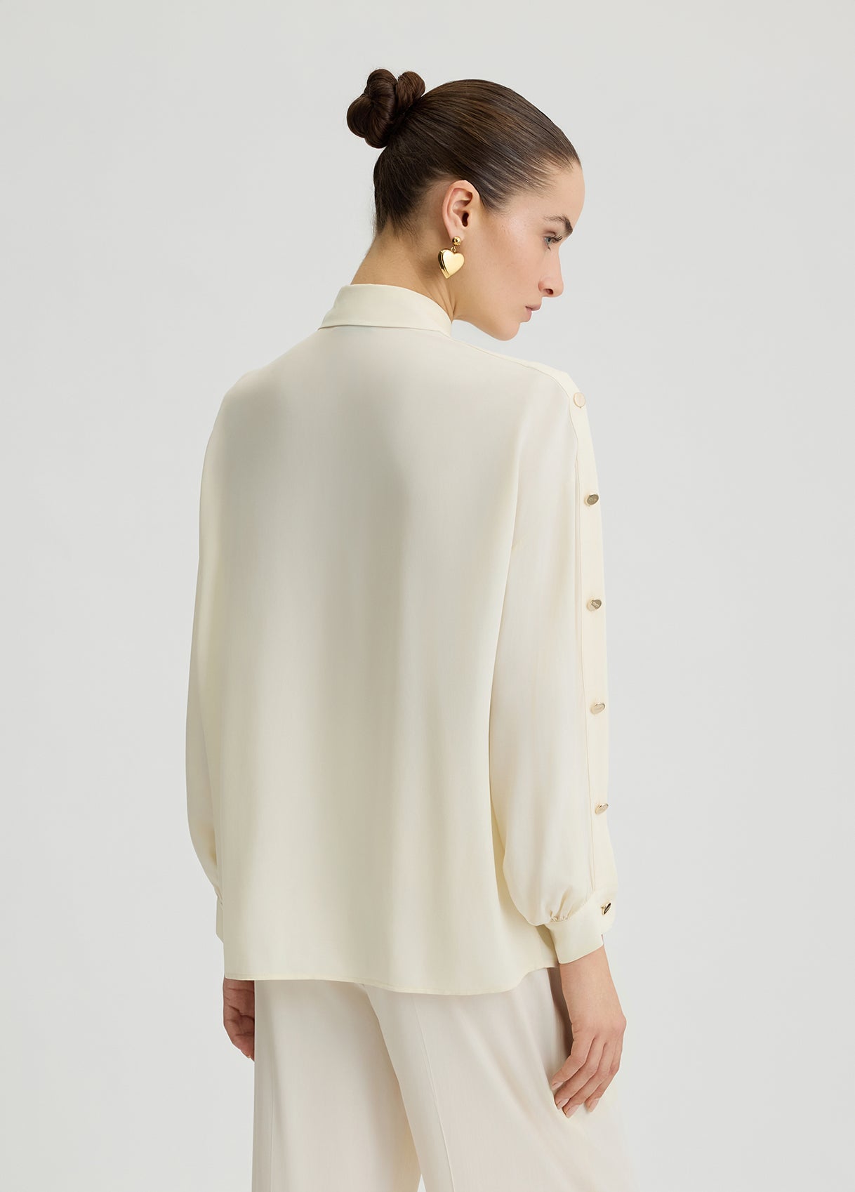 CA5397T1963X065742-white