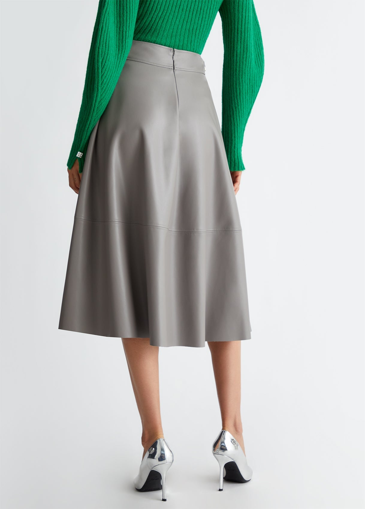 CF4139E0624X058838-pearl grey