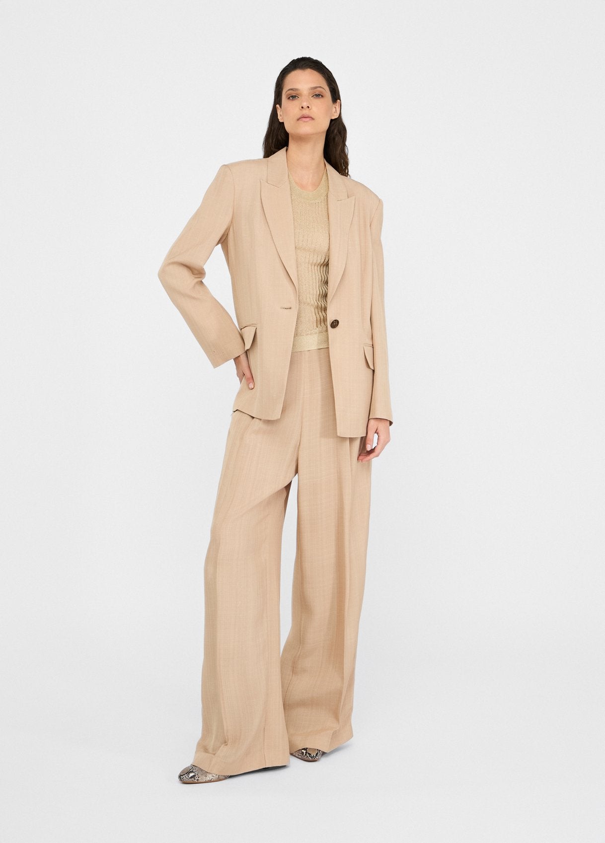 CF5100T9819X072338-light beige