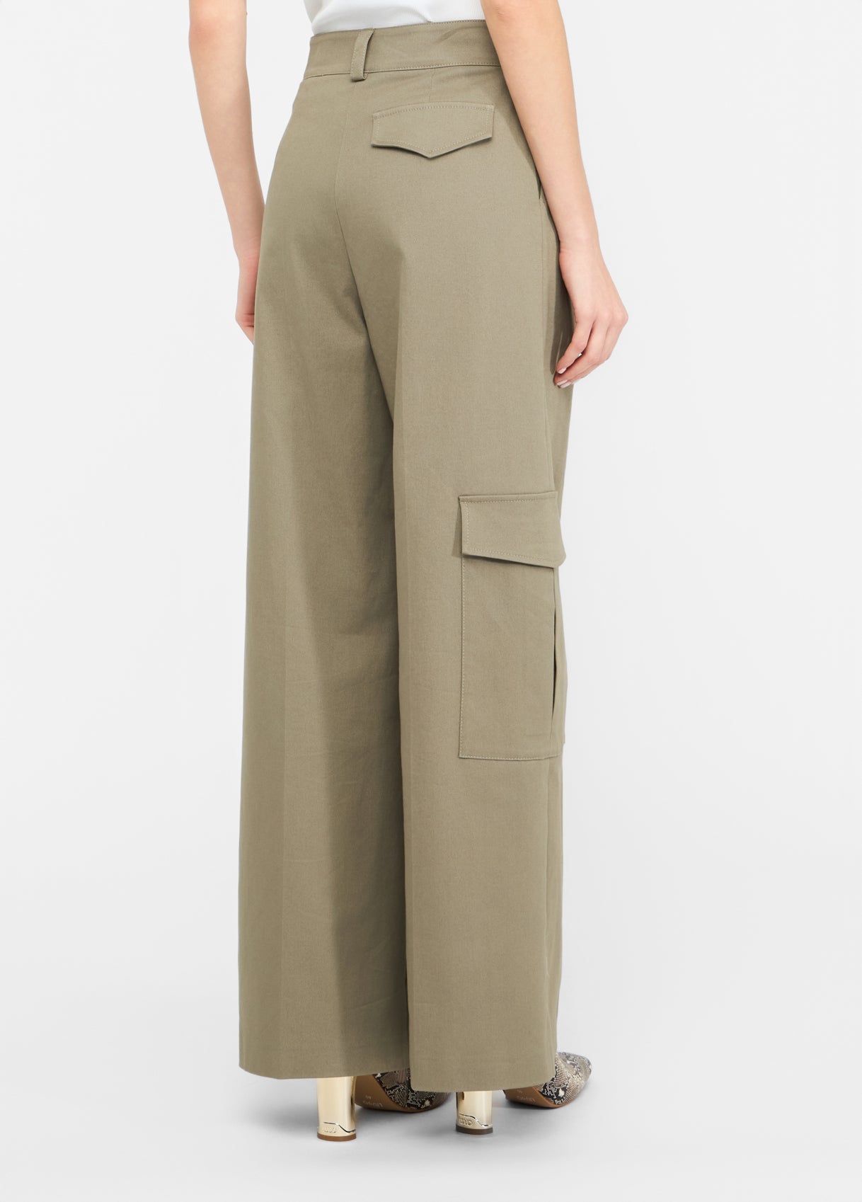 CF5351T026AX070738-asparagus green