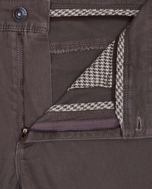 CNPSPKABG0P2157BROWN