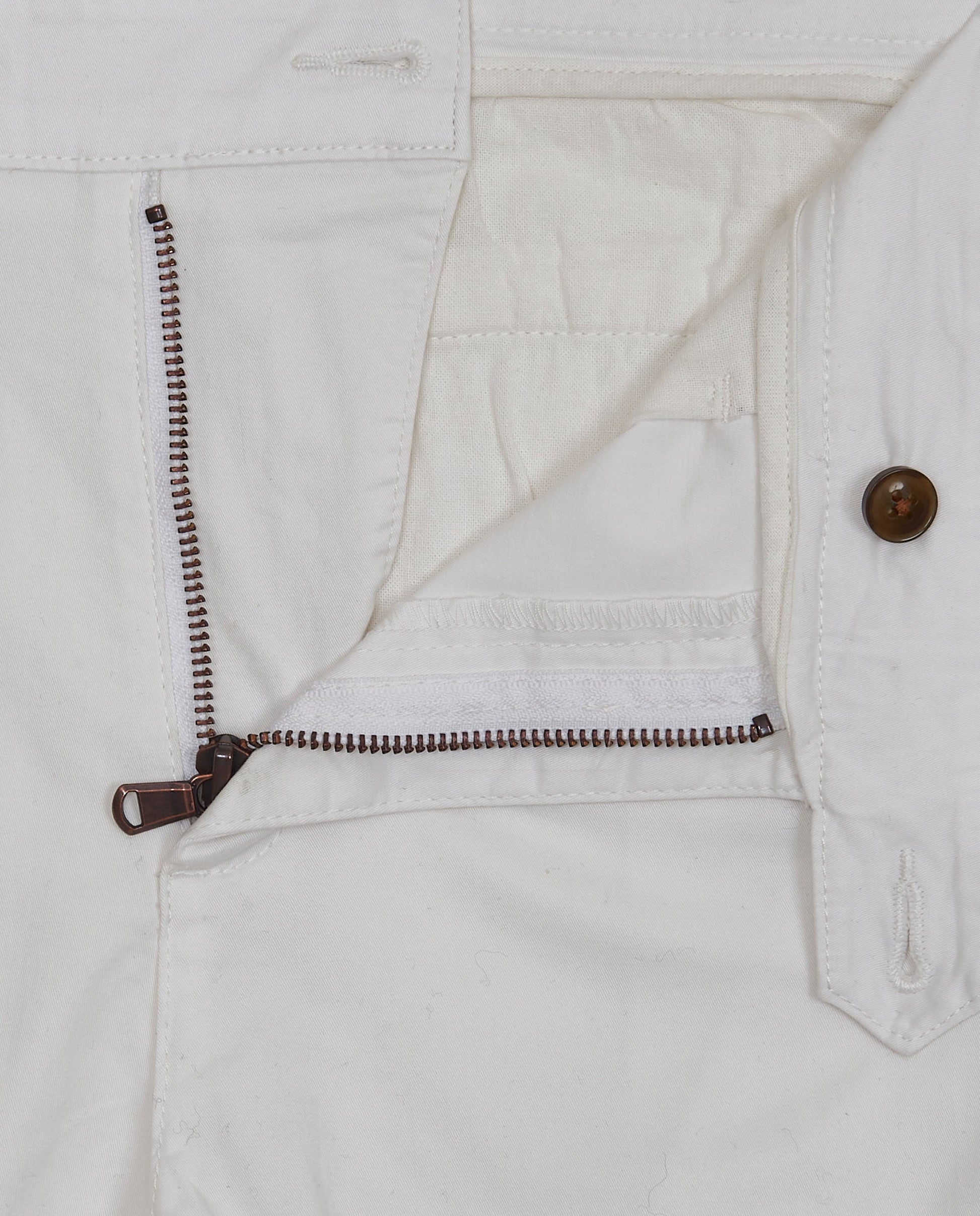 CNPTAKPBG0P2158WHITE