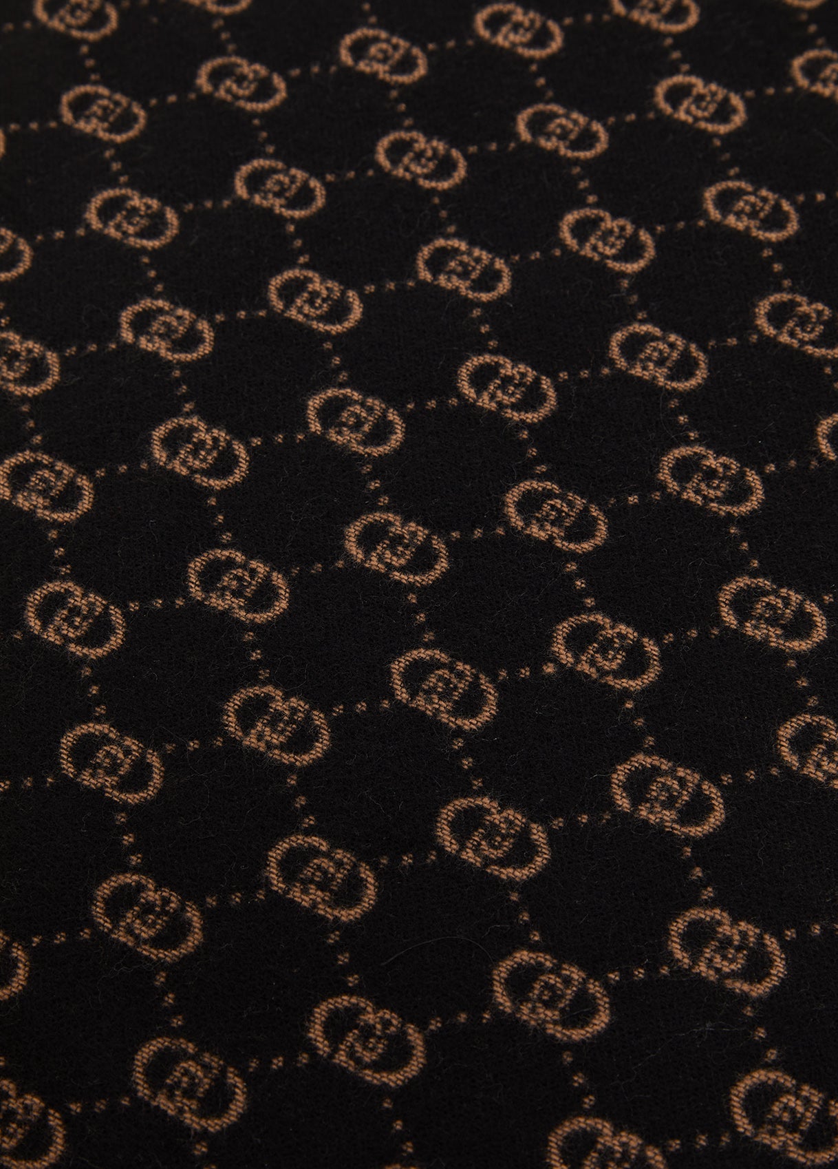 DA5002MA15Q22222T.U.-black