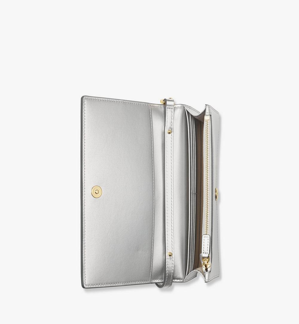 MYLEAAK02SV001-Diamond Chain Wallet in Metallic Mirror Leather|SILVER