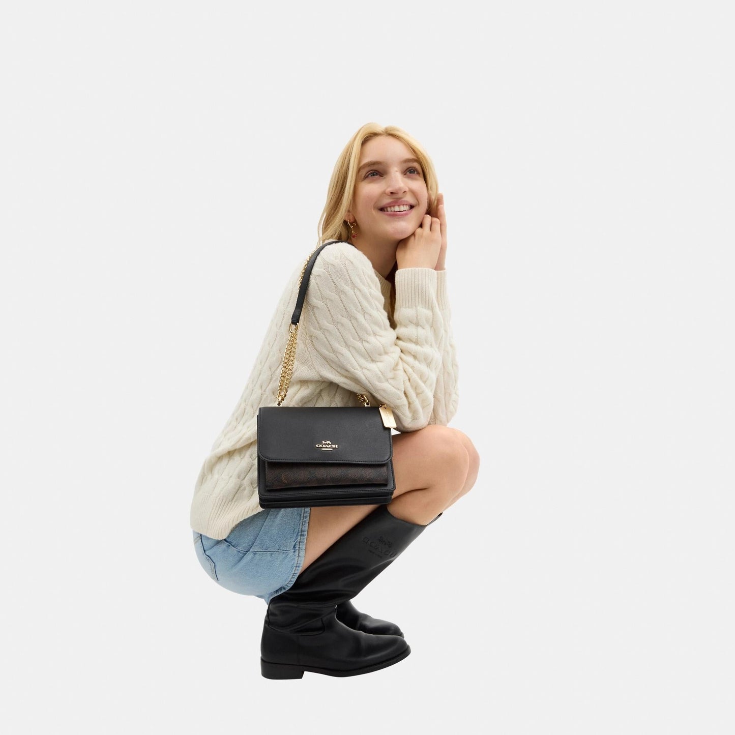 CV978-KLARE CROSSBODY BAG IN SIGNATURE CANVAS-IM/Walnut/Black