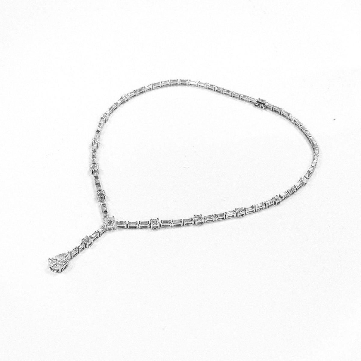 BDNK23124B-E-G-VVS-VS