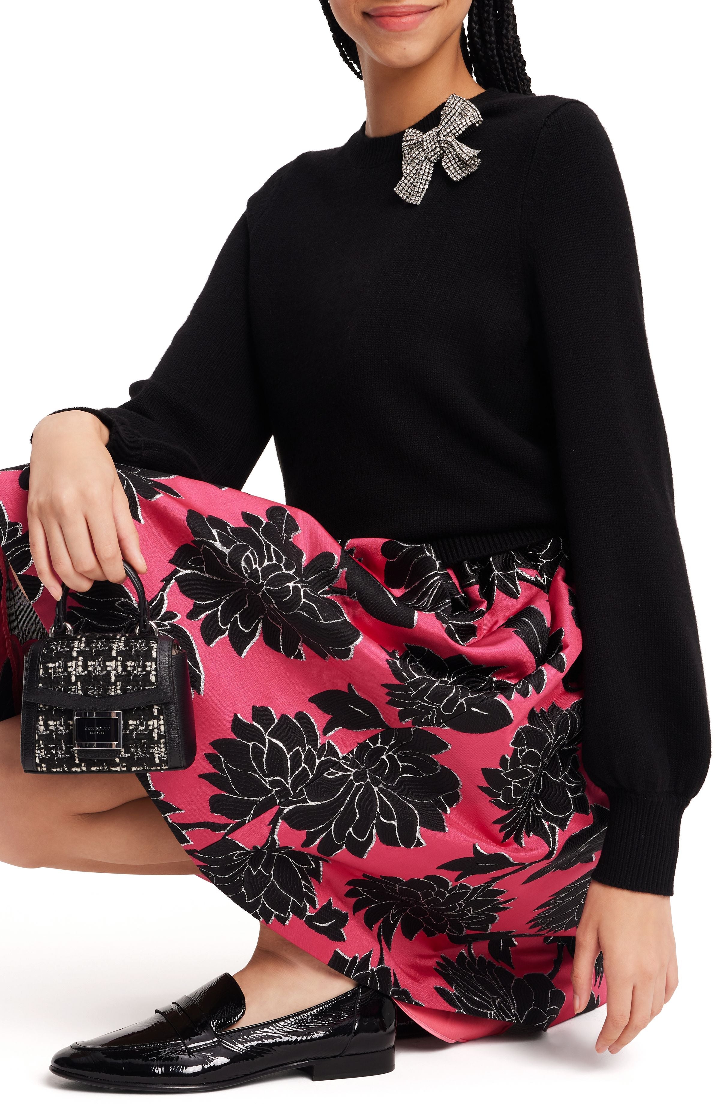 KD562-embellished bow sweater-Black