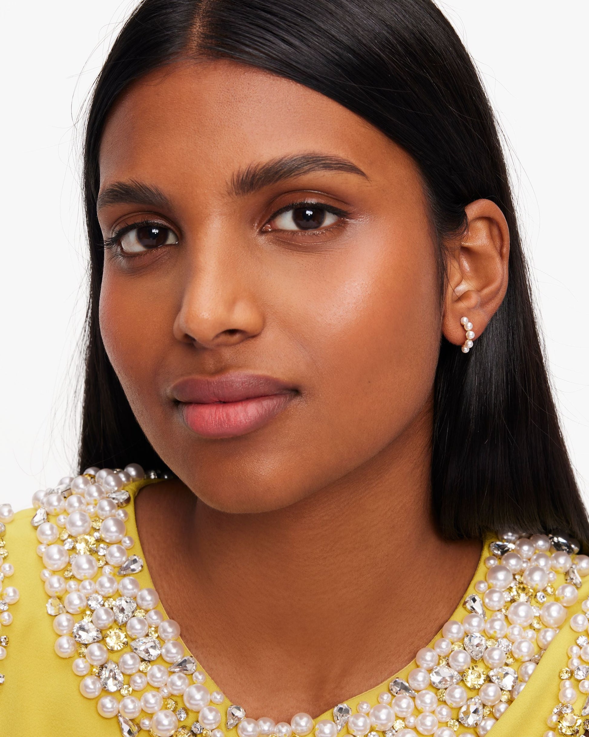 KD959-curated set earrings-Cream/Gold