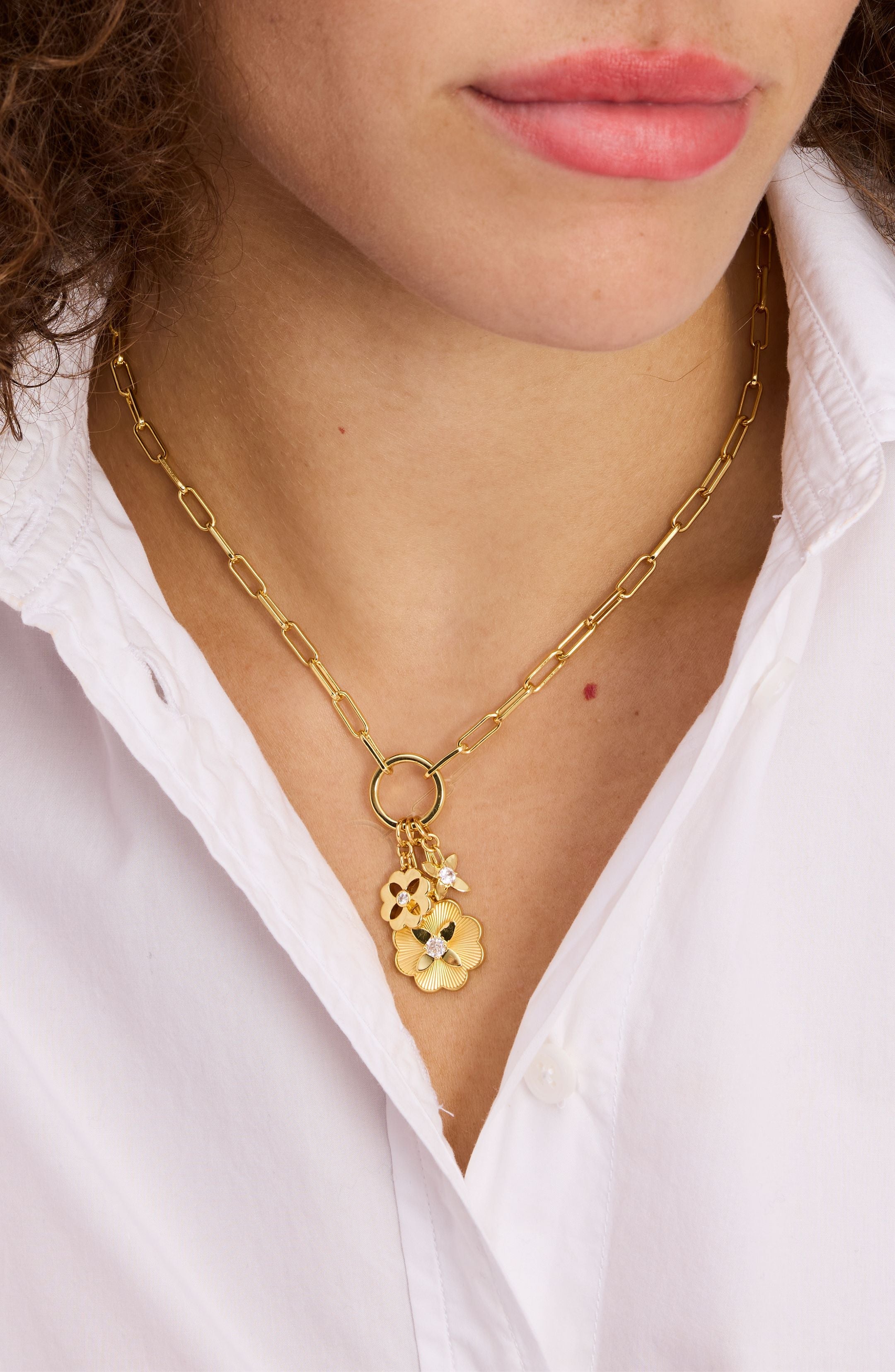 KG331-CHARM NECKLACE-Clear/Gold