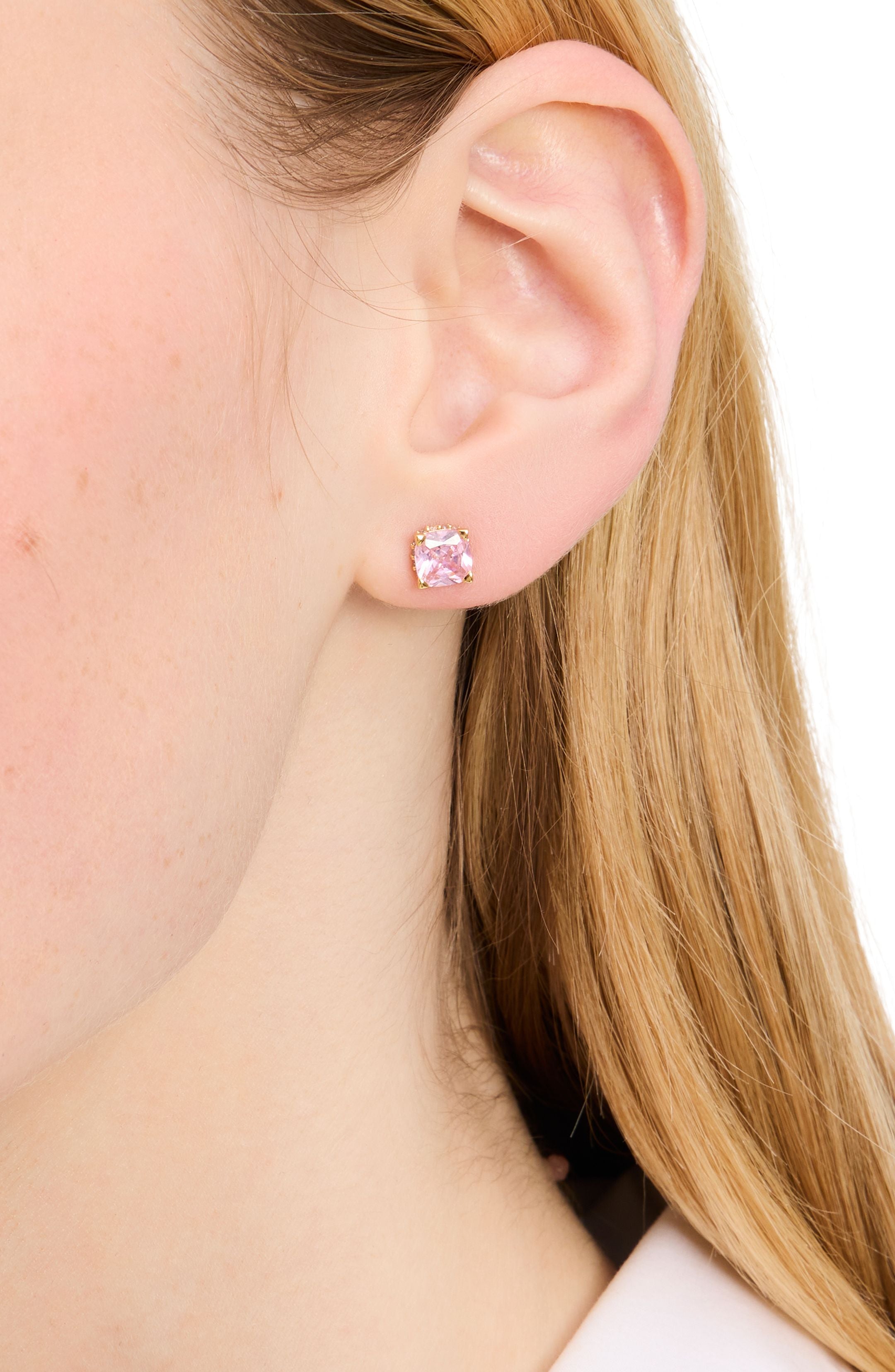 KG882-SQUR STUDS 6MM-Pink/Gold