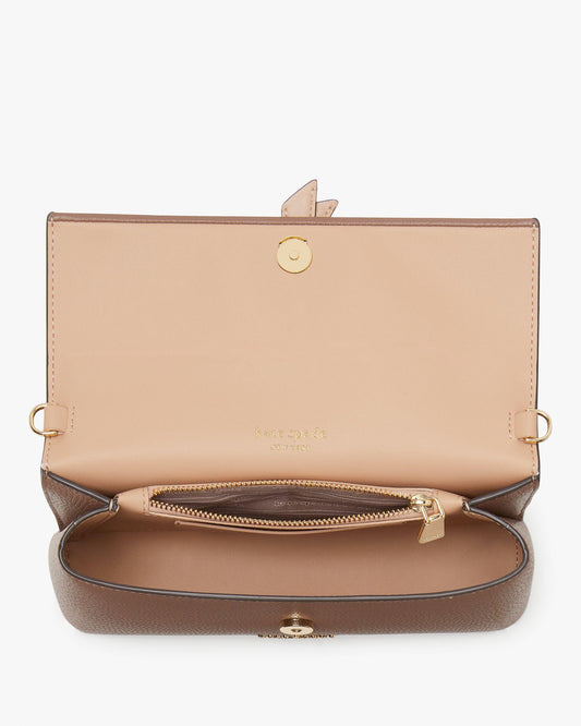 Knott Flap Chain Crossbody