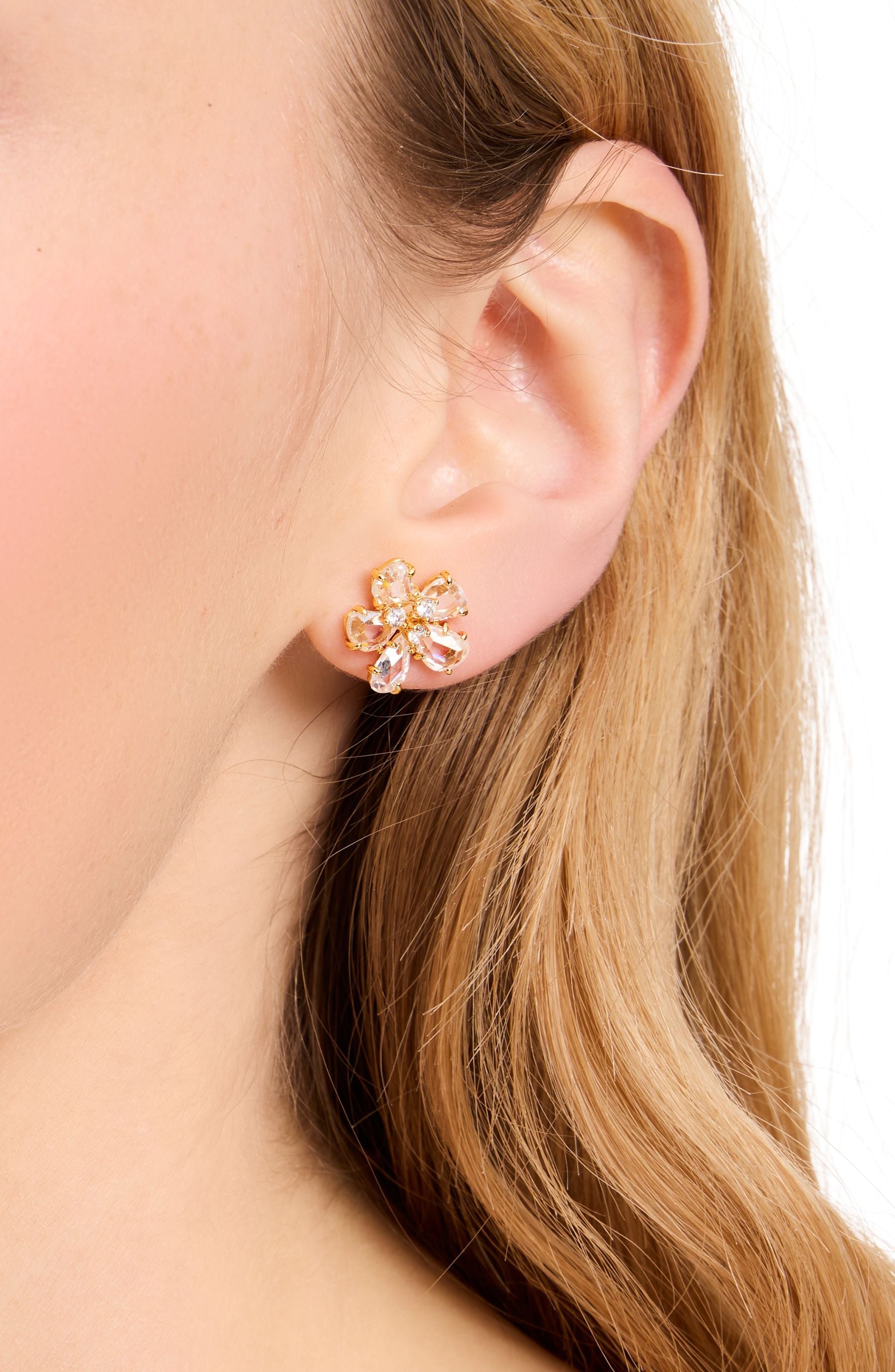 KH551-FLOWER STUDS