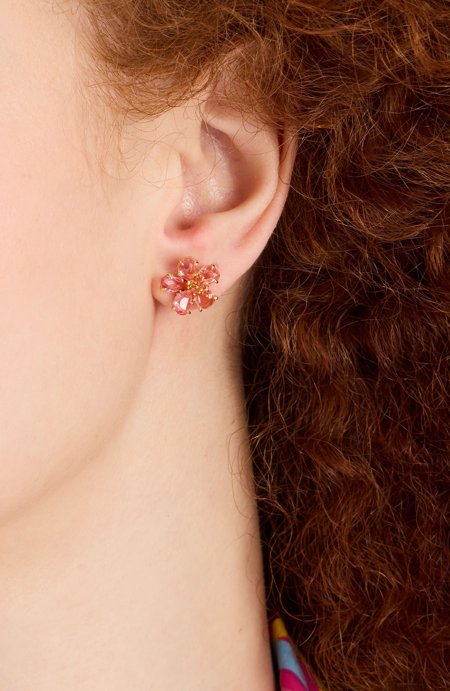 KH555-FLOWER STUDS