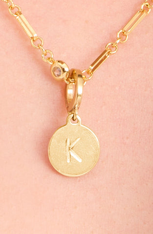 KH669_Mini T Charm_Gold