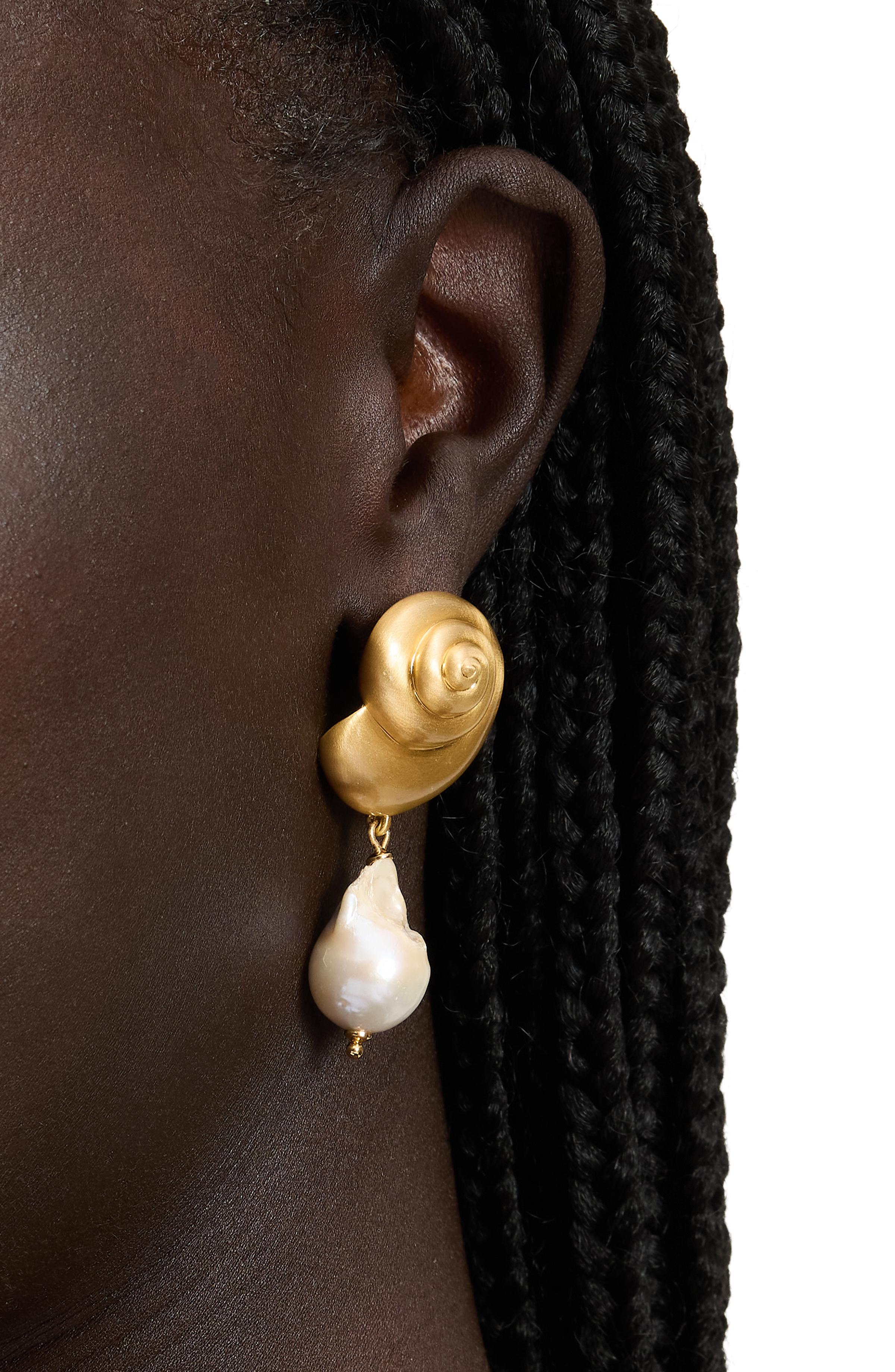 KL783-Beachside Drop Earrings-Gold/Pearl