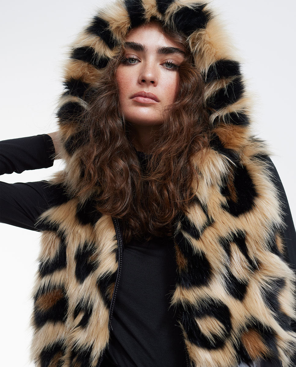 Contrast faux fur waistcoat