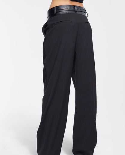 Trousers with waistband detail
