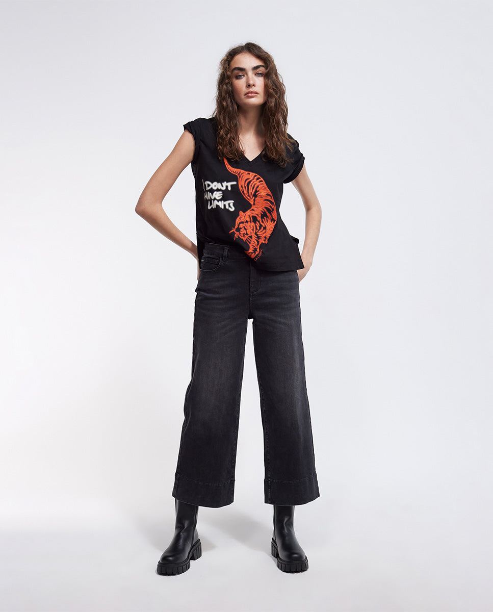 Diamanté tiger T-shirt