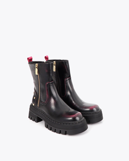 Boot with Gradient Effect and Metallic Details