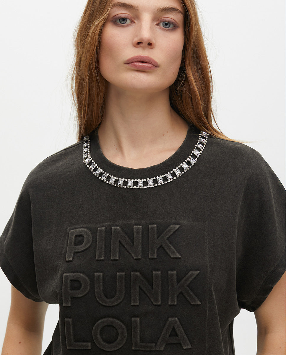 Short Sleeve T-Shirt Washed Fabric with Neck Jewel Detail