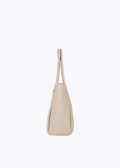 lf2604031-Leather effect shopper detail metal closure-Ecru