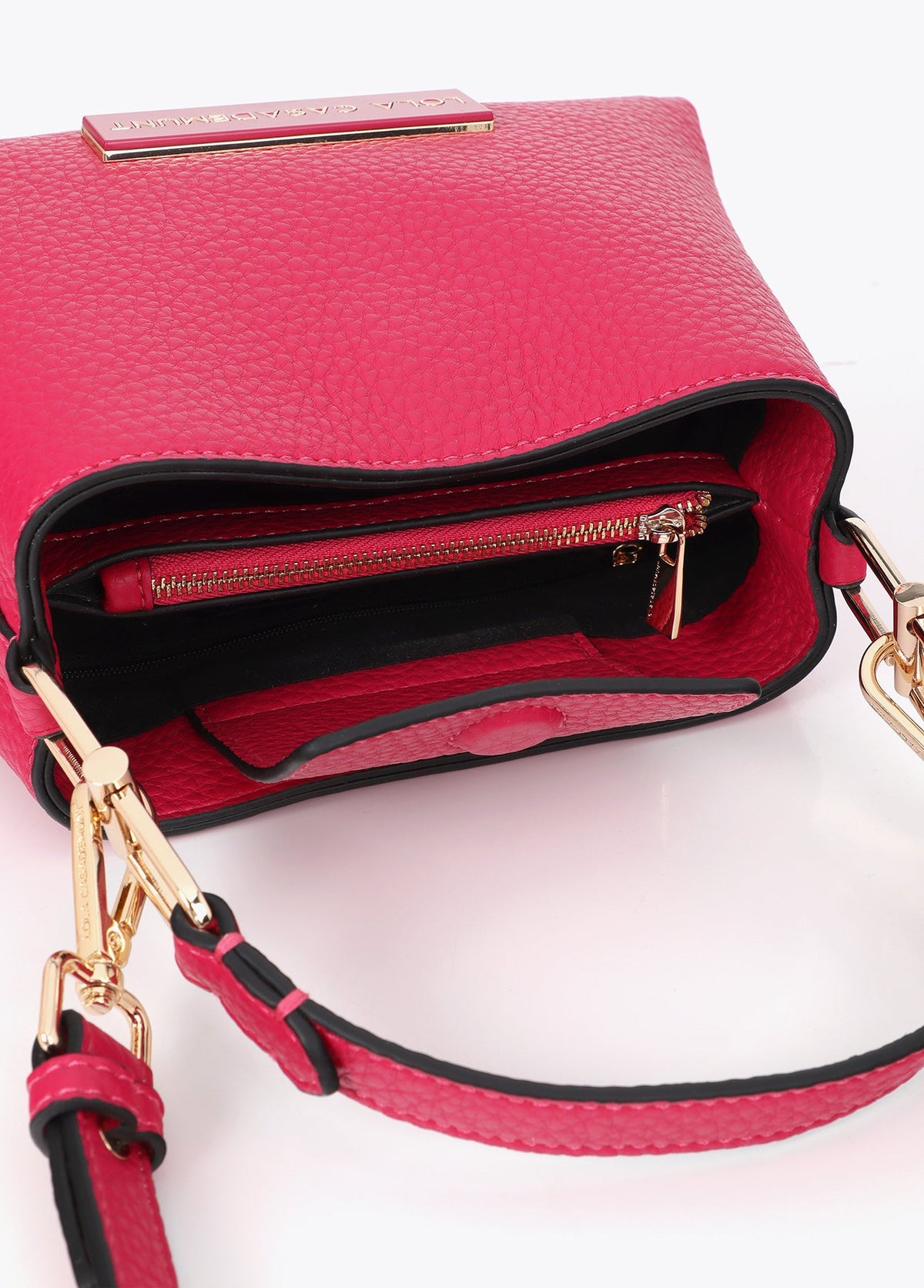 lf2604049-Matching logo faux leather shoulder bag-Fuchsia