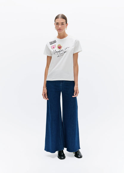lf2615044-Crew-neck t-shirt with side slits, ''made in lola'' graphic with patches-White